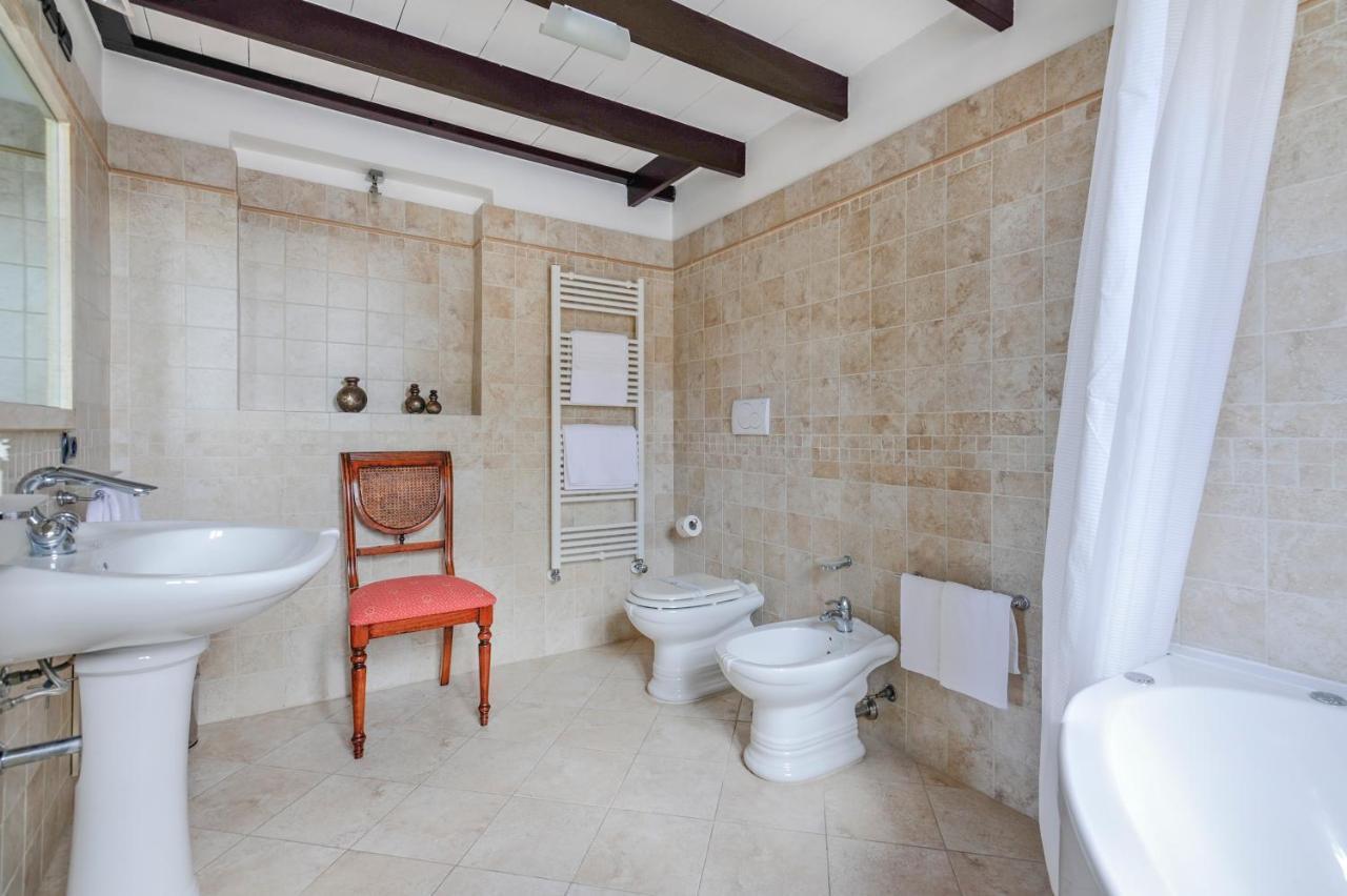 Castriota 19 - Jacuzzi Apartment Sit Лечче Екстер'єр фото